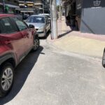 «Σερίφης» στην δημοτική αστυνομία αναφέρει πινακίδες με την δικαιολογία ότι εμποδίζει ράμπα αναπήρων φωτογραφίες